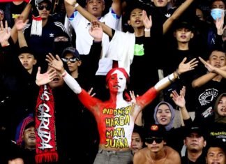 Kenapa Para Pendukung Begitu Keras Kepala Mencintai Timnas Garuda?