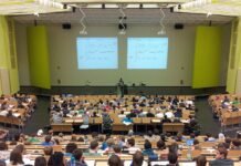 AKADEMISI ADALAH BURUH PREKARIAT