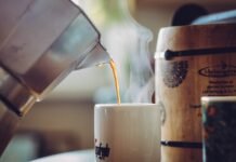 Dalam Secangkir Kopi