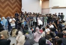 Rights To Revolt – Hak Memberontak