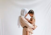 Ibu Adalah Cinta dan Doa Tanpa Jeda