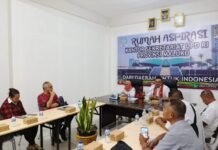 Kolaborasi Bersama Majelis Latupati Kota Ambon, Senator Boy Latucosina Perjuangkan Hak Adat Maluk