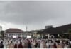 Meski Hujan, Sholat Ied di Lapangan Merdeka Lancar