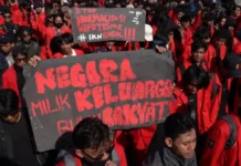 Republik dan Naskah yang Dilupakan