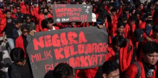 Republik dan Naskah yang Dilupakan