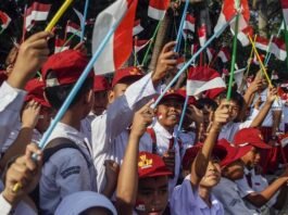 Paradoks Kekuasaan: Antara Mandat Keadilan dan Bayang-bayang Pengawasan