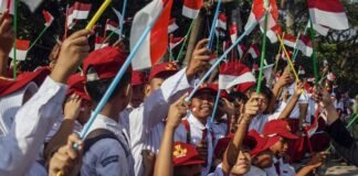 Paradoks Kekuasaan: Antara Mandat Keadilan dan Bayang-bayang Pengawasan