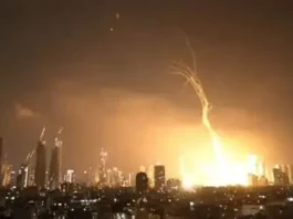 Ketika Langit Memuncratkan Darah dan Bumi Besimbah Api