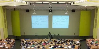 Manajemen: Metodologi Membangun Teori