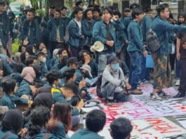 Bangladesh Telah Memberi Peringatan: Jangan Jadikan Pendidikan Khusus sebagai Jalur Istimewa Menuju Kekuasaan