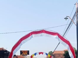 Jelang Agustus 2026, Warga Mulai Memasang Merah Putih di Lingkungan Masing-masing