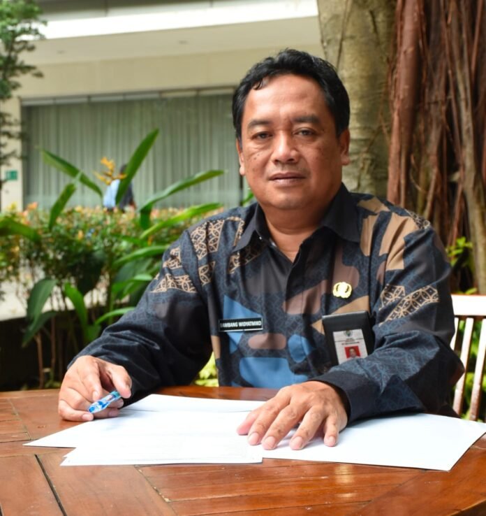 Bambang Widyatmiko.jpg