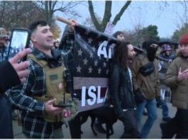 Rally Anti Islam Di Detroit : Pengkhianat Konstitusi