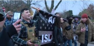Rally Anti Islam Di Detroit : Pengkhianat Konstitusi