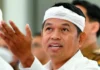 Cermin Retak Pemimpin Pesolek: Menggugat Ilusi KDM