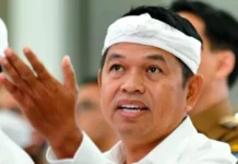 Cermin Retak Pemimpin Pesolek: Menggugat Ilusi KDM