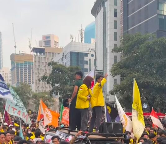 Demonstrasi dan Perubahan: Sarat Objektif, Subjektif dan Pertarungan Narasi