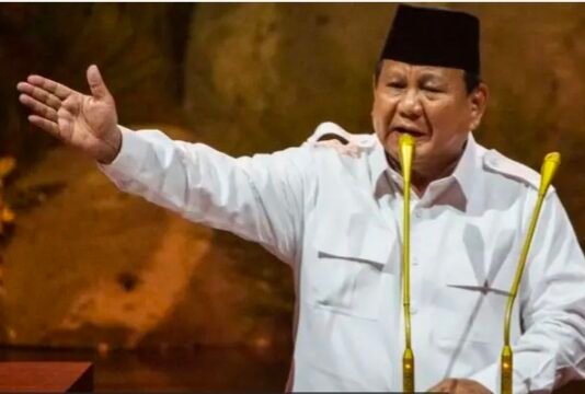Ketika Usia Uzur Masih Memimpin: Paradoks Kebijaksanaan dan Retaknya Kontrol Diri