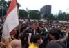 Kelas Menengah: Pengamat yang Suka Cuci Tangan