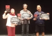 Teater Dengung, Sabet Juara 1 Festival Pertunjukan Puisi Se DIY-Jateng