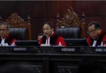 Sesudah Palu MK, Siapa Menjaga Integritas Republik?