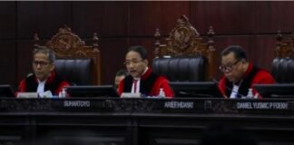 Sesudah Palu MK, Siapa Menjaga Integritas Republik?