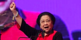 Pemakzulan Gibran: Kapan Megawati Menendang Bola di Kotak Penalti?